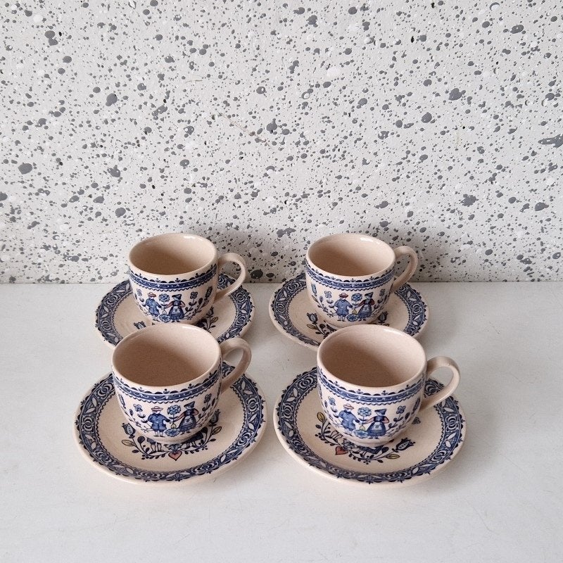 Espresso kop en schotels Johnson Brothers Hearts en Flowers, Antiek en Kunst, Ophalen of Verzenden