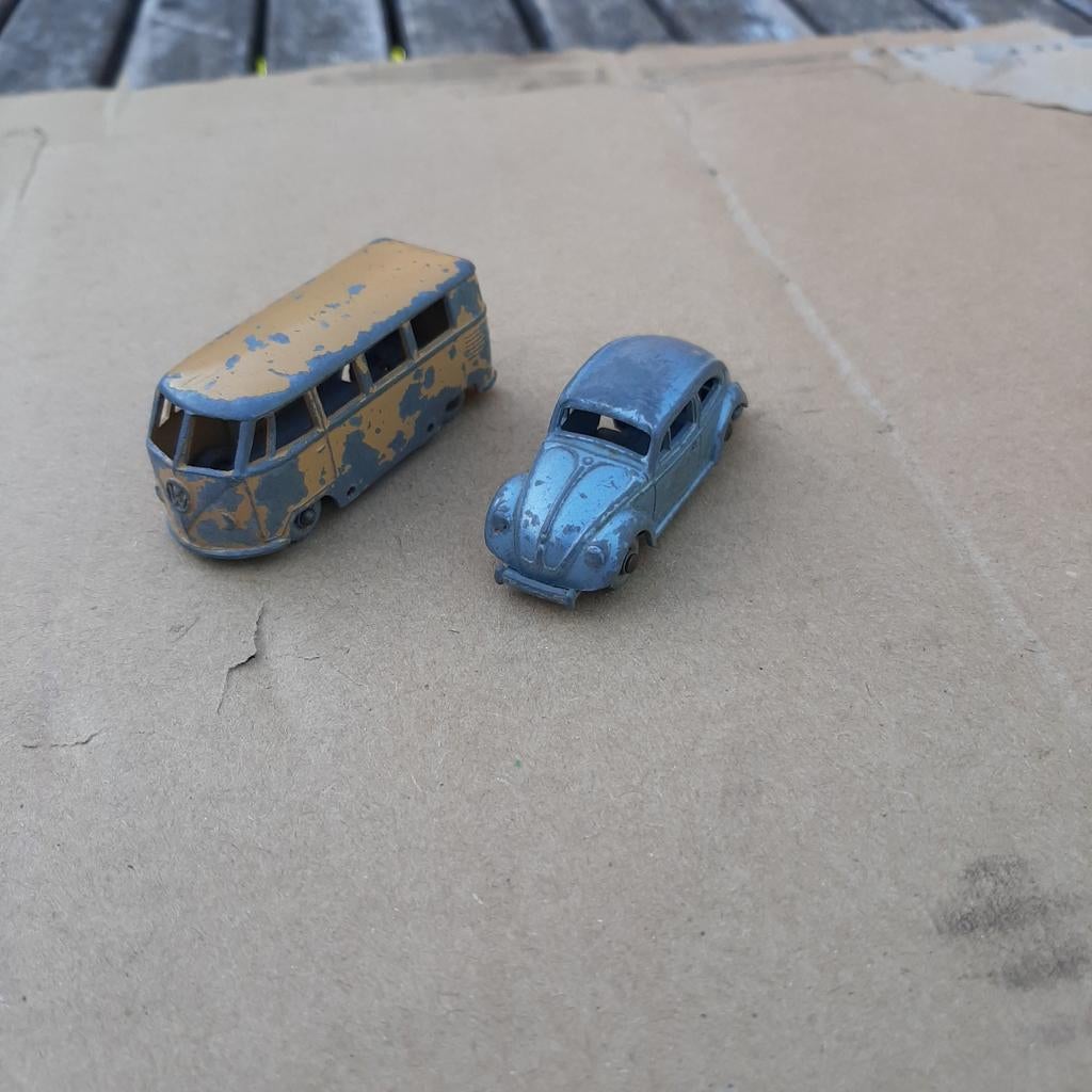 Volkswagen kever en bus , budgie toys, Ophalen of Verzenden, Gebruikt, Auto, Lesney