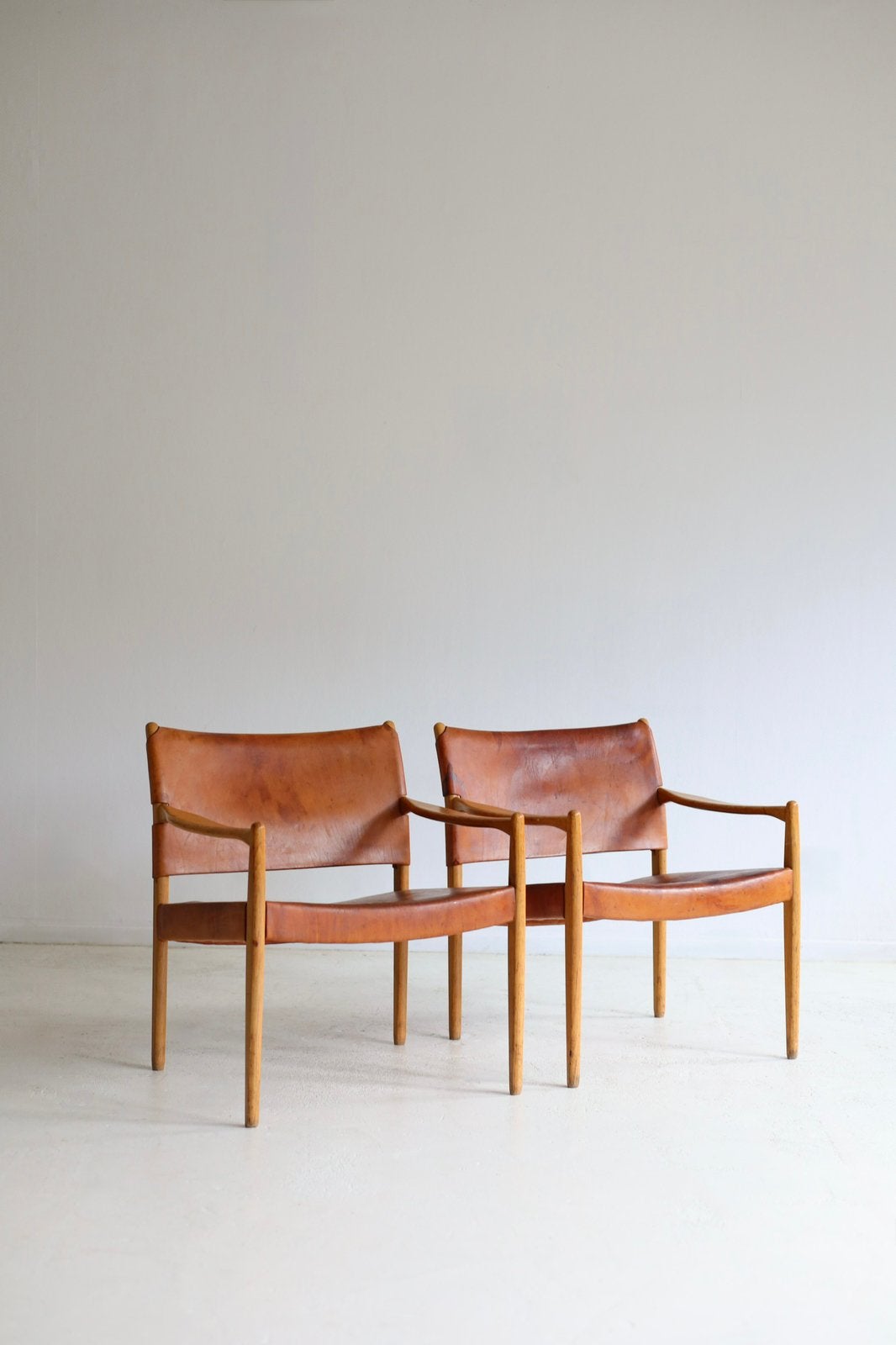 Set van twee fauteuils Premiär 69, Per-Olaf Scotte jaren 60, Ophalen, Scandinavisch design, Pim@tijdperk.eu  leyla@tijdperk.eu