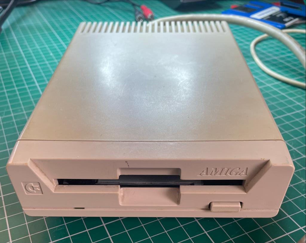 Amiga 1011 externe diskdrive A500/A2000, werking onbekend!, Ophalen of Verzenden