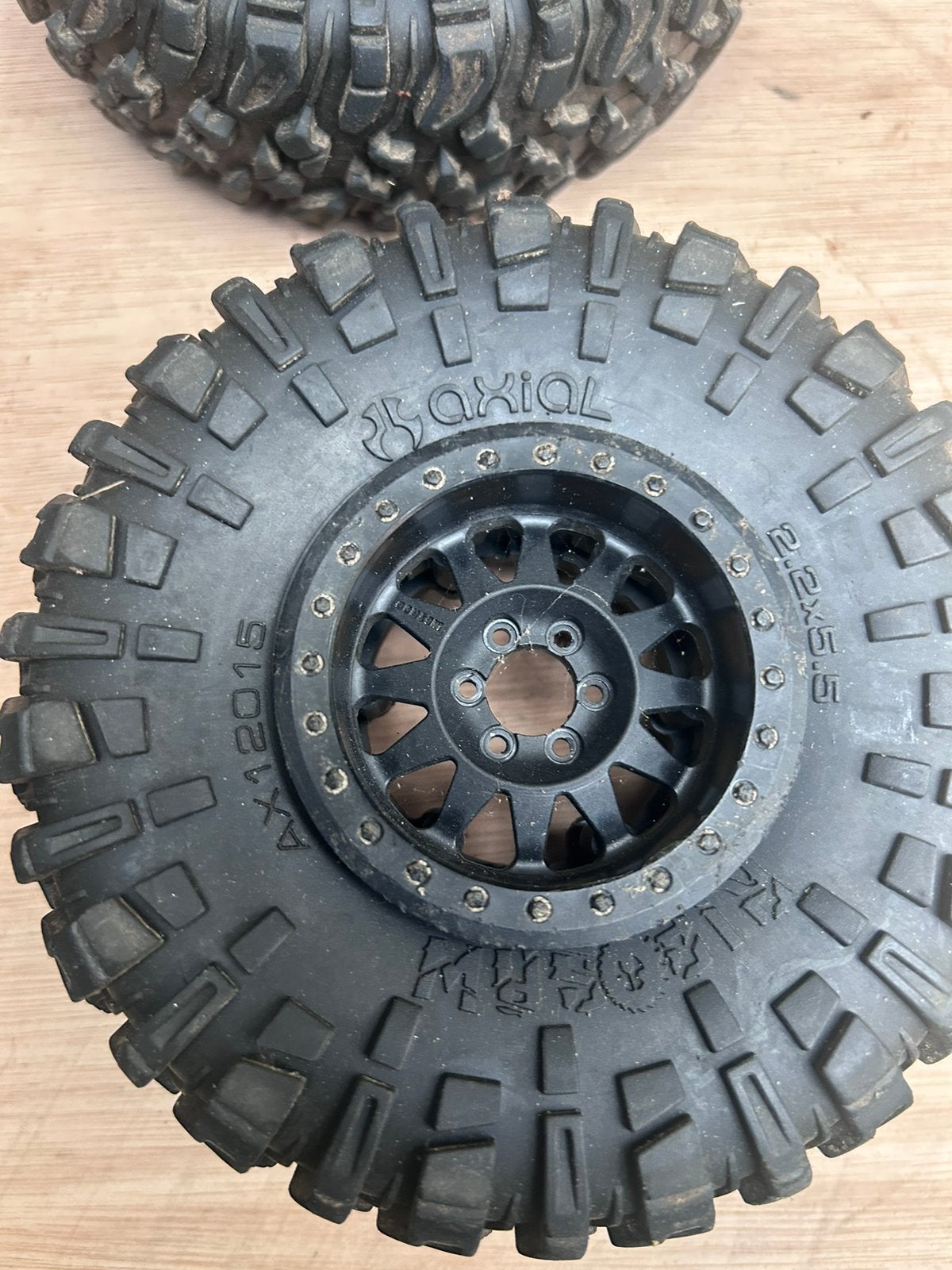4 stuks axial ripsaw crawler banden 2.2x5.5, Ophalen, Zo goed als nieuw, Auto offroad
