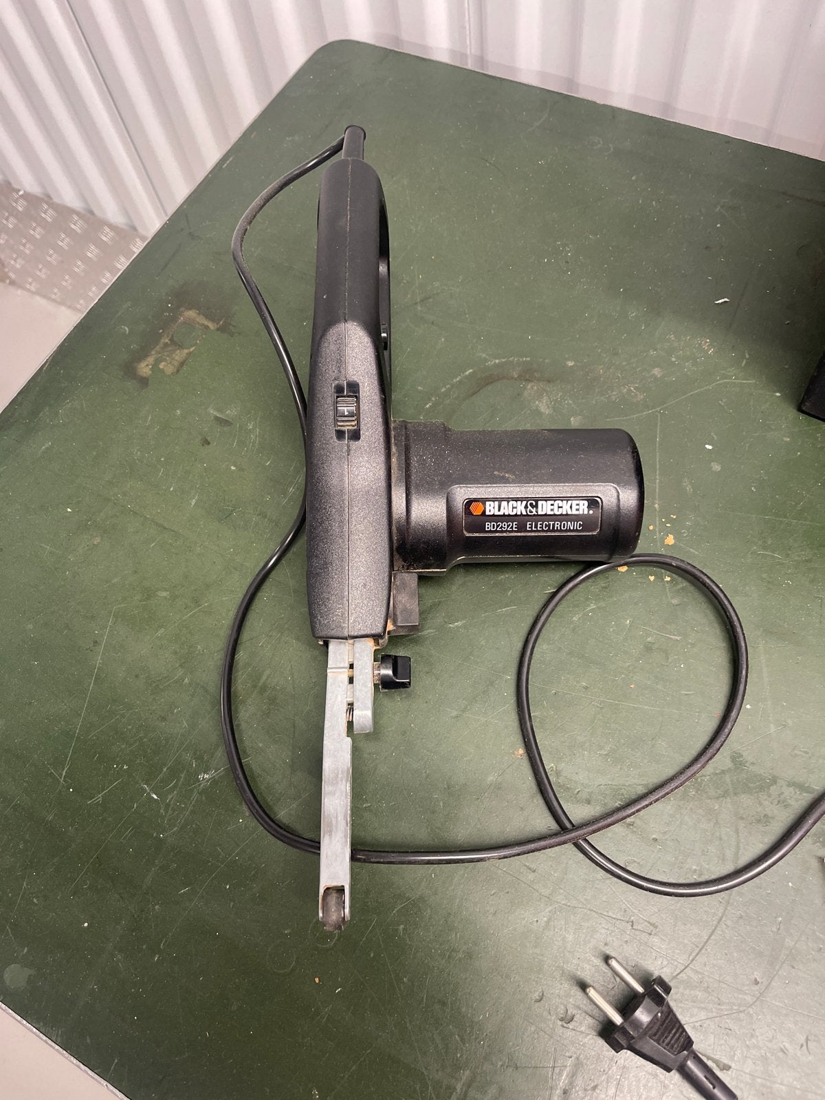 Black & Decker Bandschuurmachine BD292E in kist, Ophalen, Gebruikt, Minder dan 600 watt, Bandschuurmachine