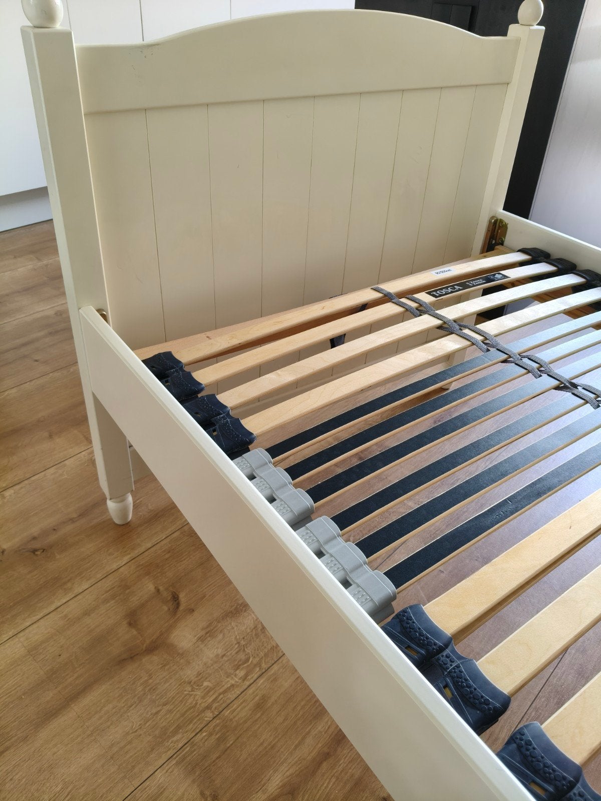 Eenpersoons bed met lattenbodem en matras, Huis en Inrichting, Ophalen, Gebruikt, 90 cm, Eenpersoons