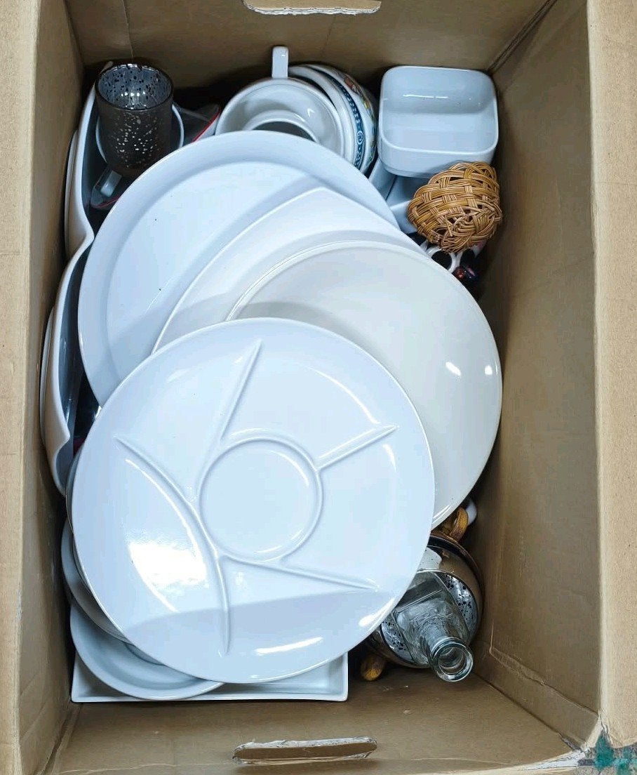 grote partij rommelmarkt spullen -Antiek Servies-decoratie-, Ophalen