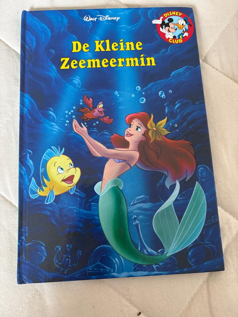 Walt Disney De Kleine Zeemeermin - Disney Club Boek, Boeken, Kinderboeken | Jeugd | onder 10 jaar, Ophalen of Verzenden, Zo goed als nieuw