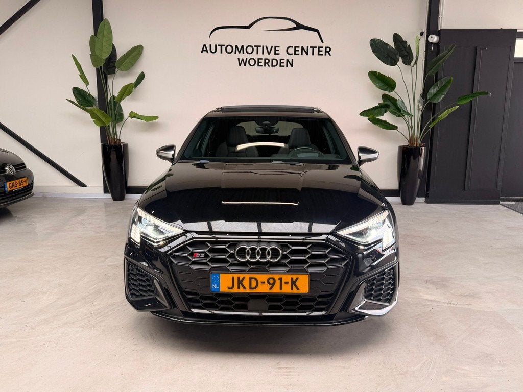 Audi A3 Sportback 2.0 TFSI S3 quattro PANO CARBON SPOILER SI, Automaat, 4 cilinders, 1984 cc, Zwart