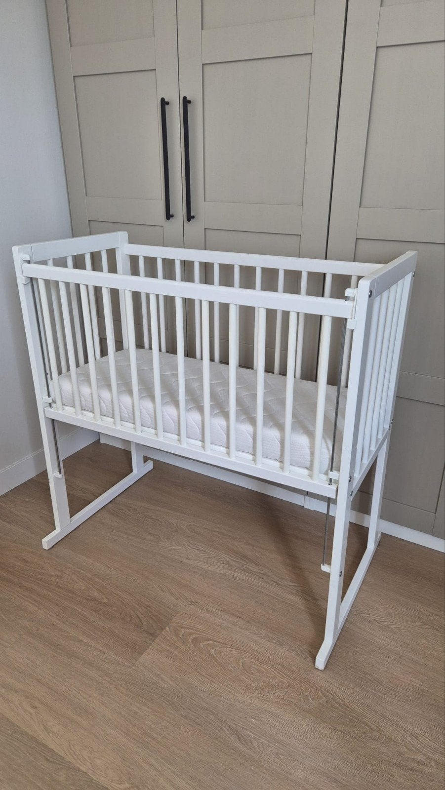 Witte Co-Sleeper Wieg met Matras, Ophalen, Zo goed als nieuw, Wieg