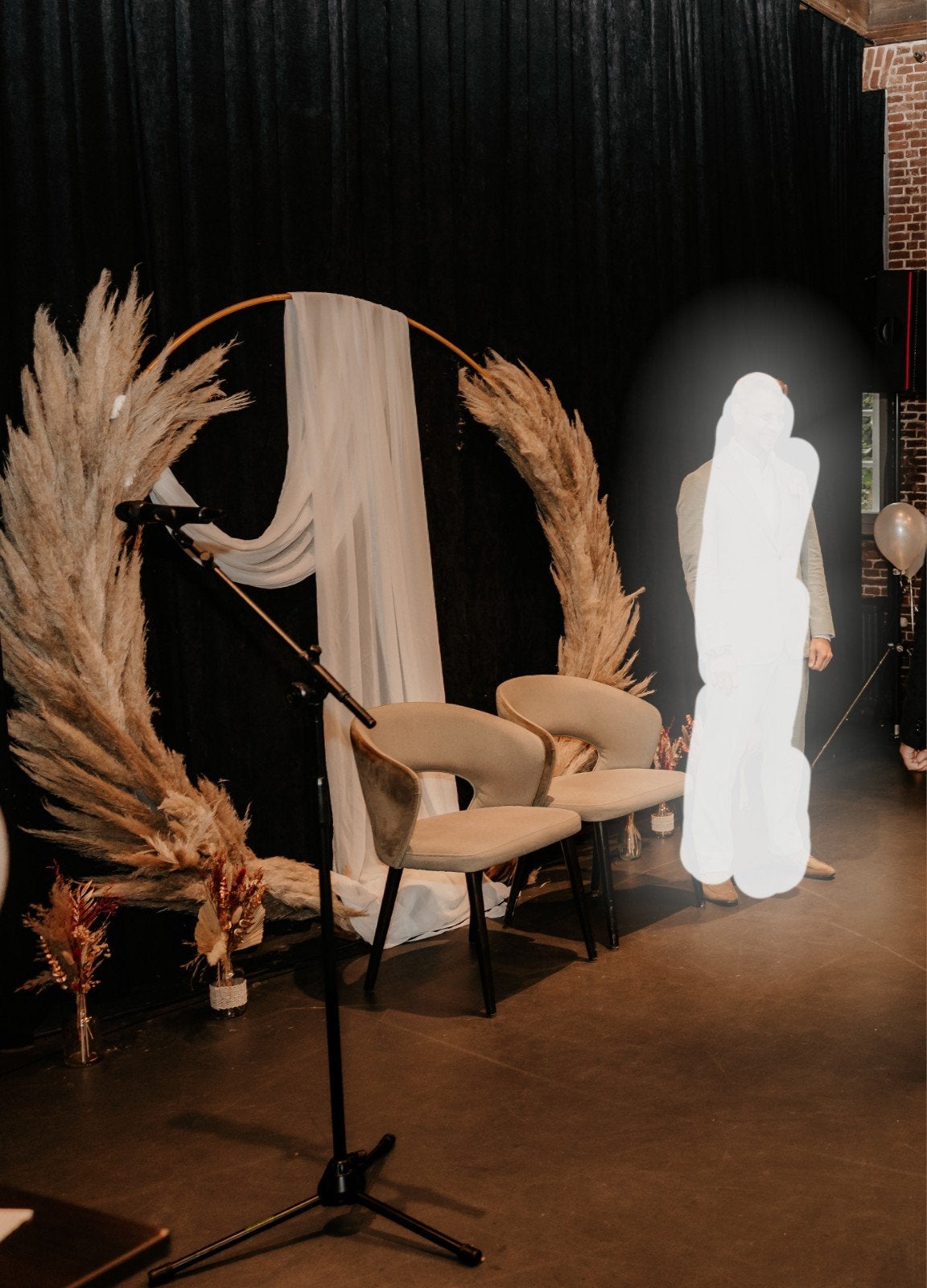 Gouden backdrop met Pampasgras en Wit Doek - 2.20m, Ophalen, Zo goed als nieuw, Versiering, Geboorte of Huwelijk