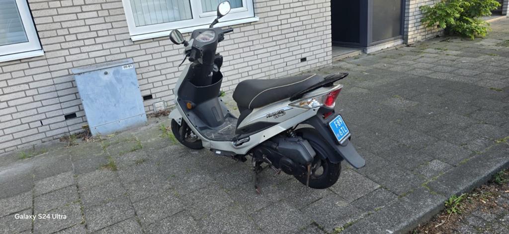 Kymco scooter - defect, voor onderdelen of reparatie, Gebruikt, Overige modellen, Maximaal 45 km/u, Ophalen of Verzenden