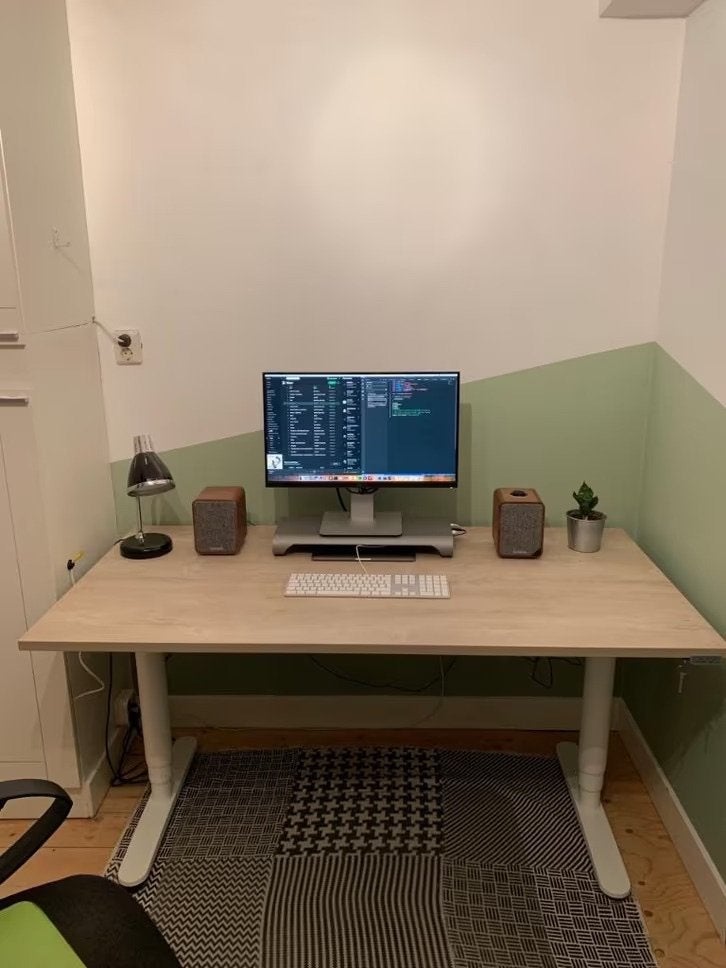 Monitormate USB-C monitor stand + dock, Ophalen of Verzenden, Zo goed als nieuw, USB-hub, Monitormate