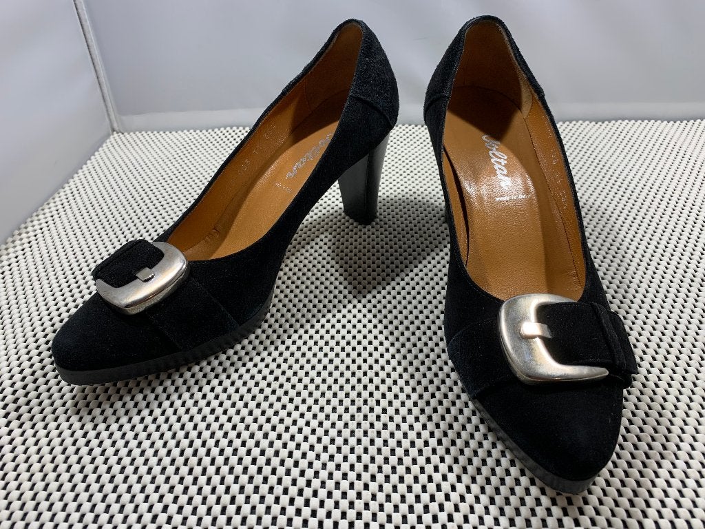 Voltan, maat 38. Stijlvolle zwart suède plateau pumps, Verzenden, Zwart, Voltan, Zo goed als nieuw