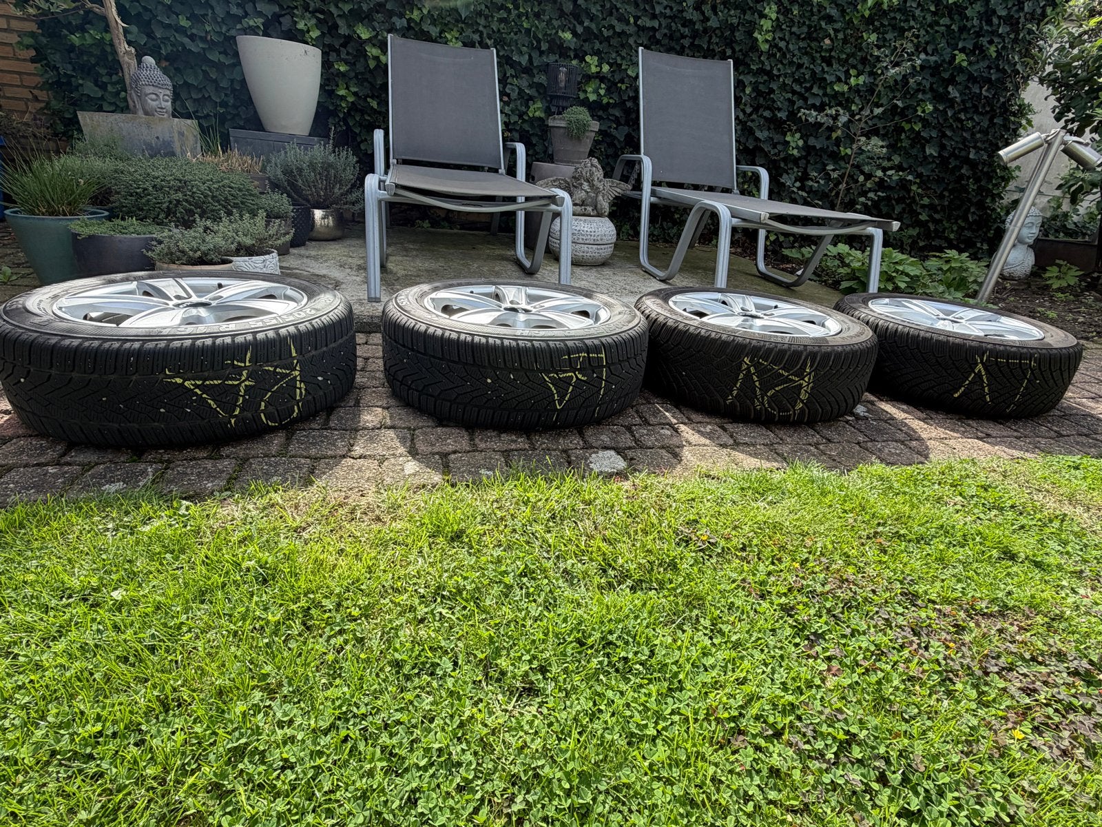 Winterbanden + velgen 205/55 R16H Continental/Semperit, Auto-onderdelen, Ophalen, Gebruikt, 16 inch, Banden en Velgen