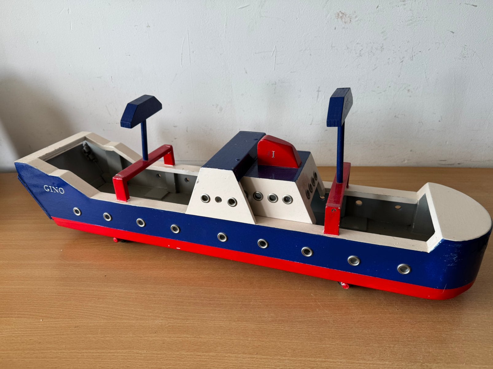 Houten Speelgoedboot Gino Zwyndrecht op wielen, Ophalen of Verzenden, Gebruikt, Overige typen