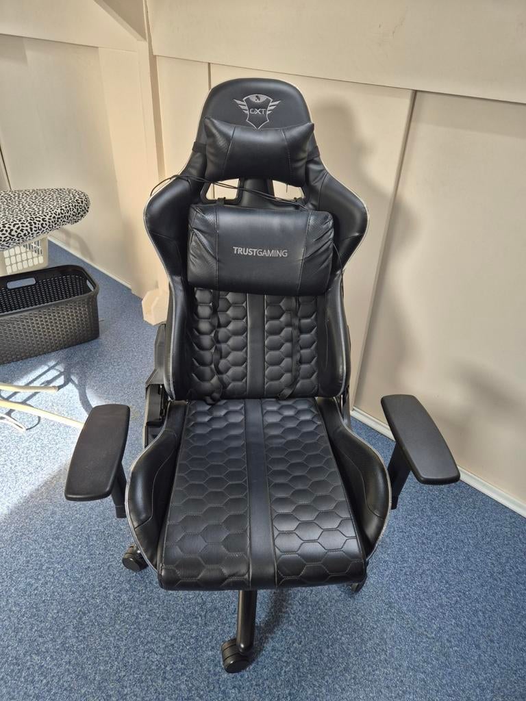 Trust GXT Gaming Stoel met led verlichting - Zwart, Ophalen, Stof, Zwart, Gaming, Ergonomisch