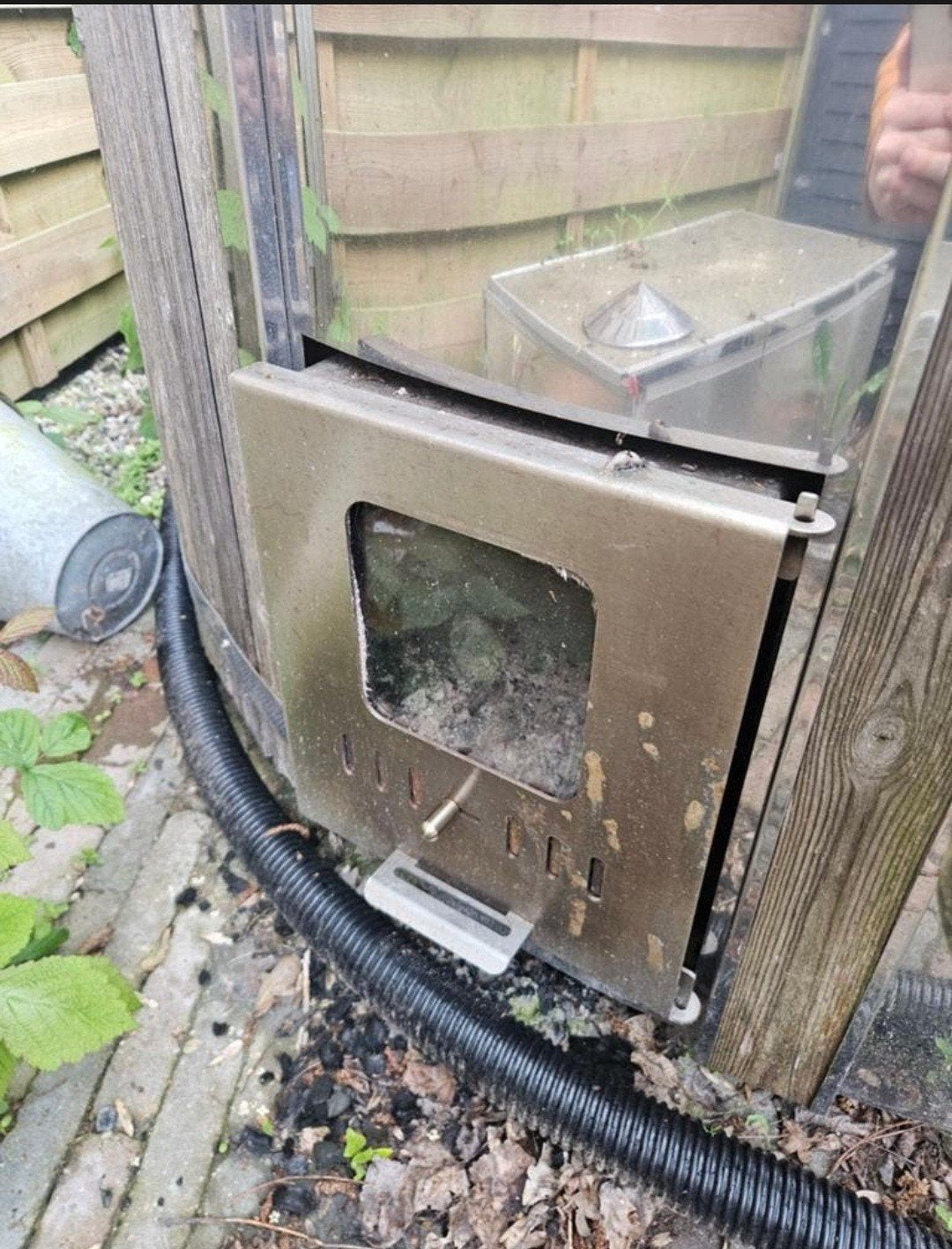 Hottub 200cm Houtgestookt. in nette staat!, Gebruikt, Ophalen of Verzenden, Vast