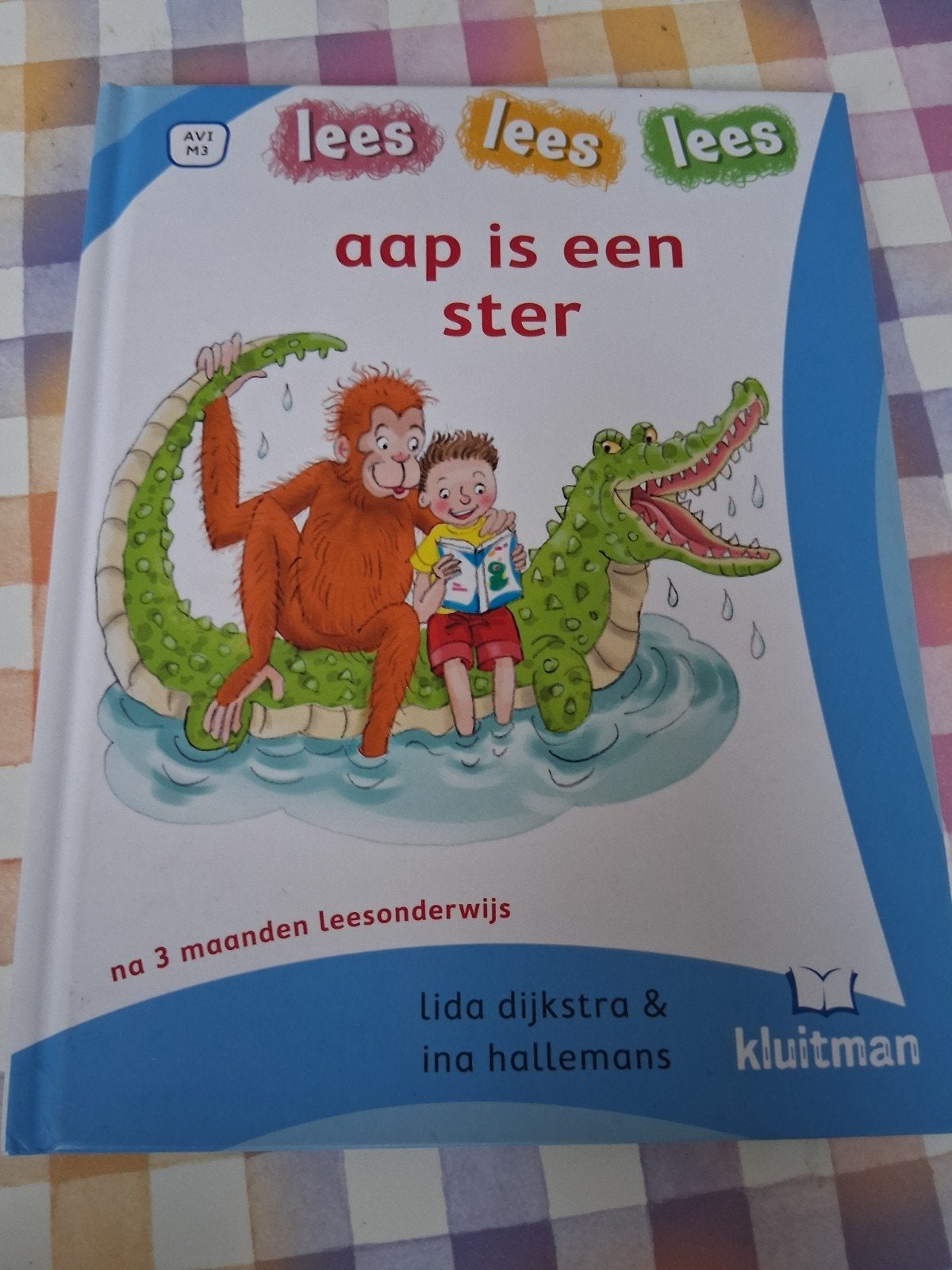 boek lees lees lees - aap is een ster - avi M3, Boeken, Kinderboeken | Jeugd | onder 10 jaar, Ophalen of Verzenden, Gelezen, Fictie algemeen