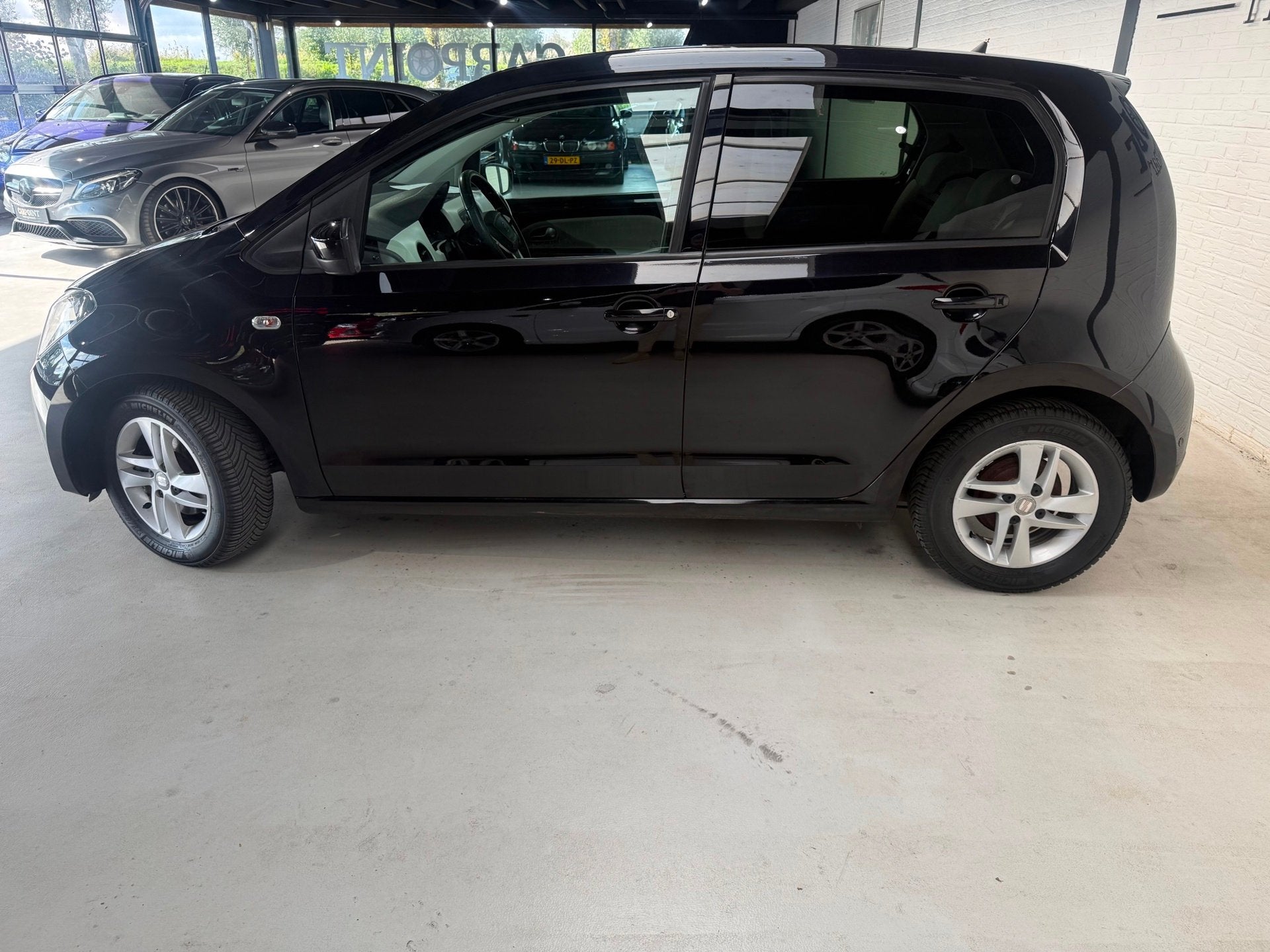 Seat Mii 1.0 Chill Out 2014 Airco Pdc LM Velgen NAP 5 Deurs, Auto's, Voorwielaandrijving, Euro 5, Verwarmde buitenspiegels, Gebruikt