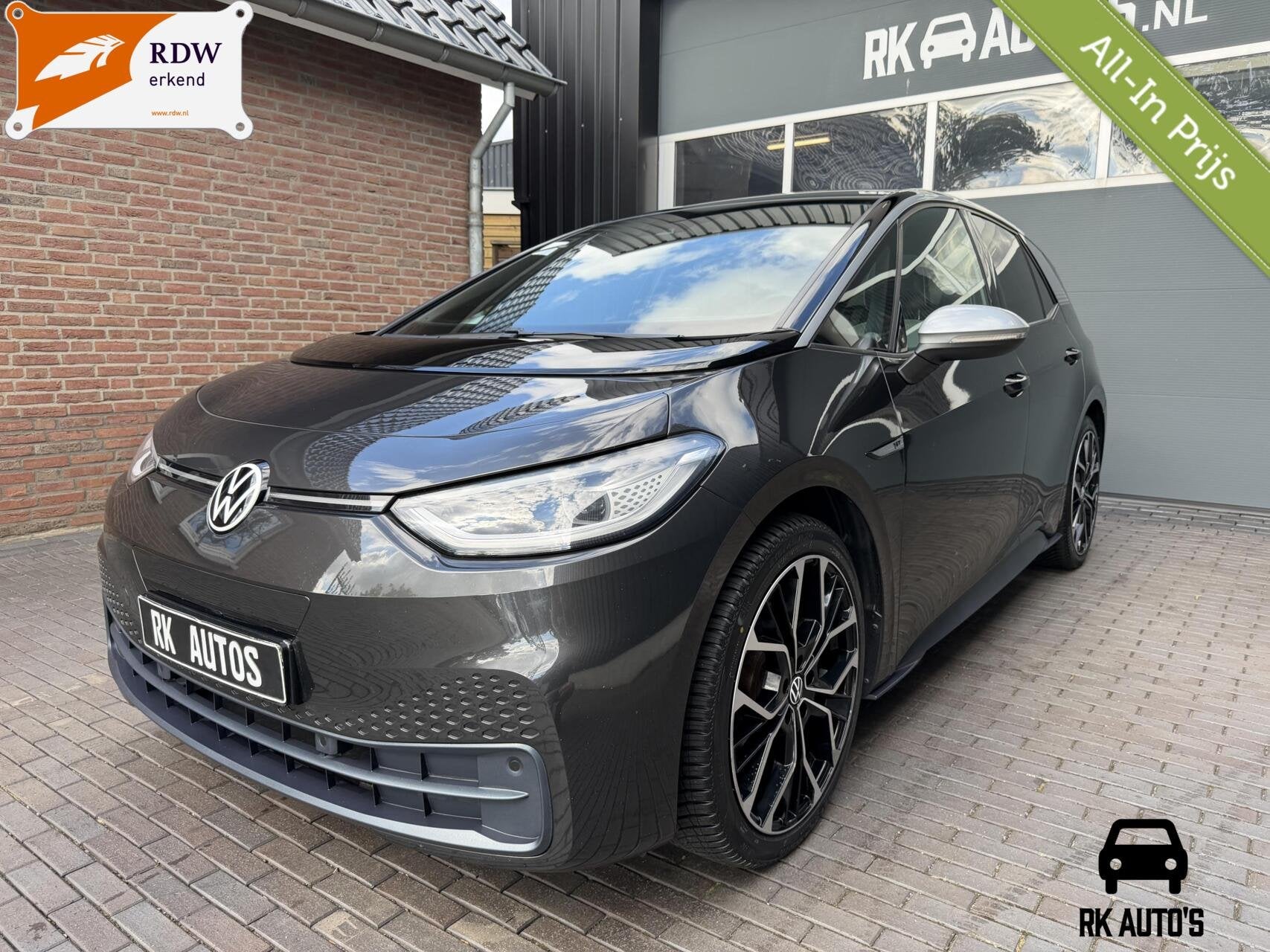 Volkswagen ID.3 First Plus 58 kWh / Pano / Nieuwstaat / NL, Automaat, Gebruikt, Huisgarantie, Met garantie (alle)