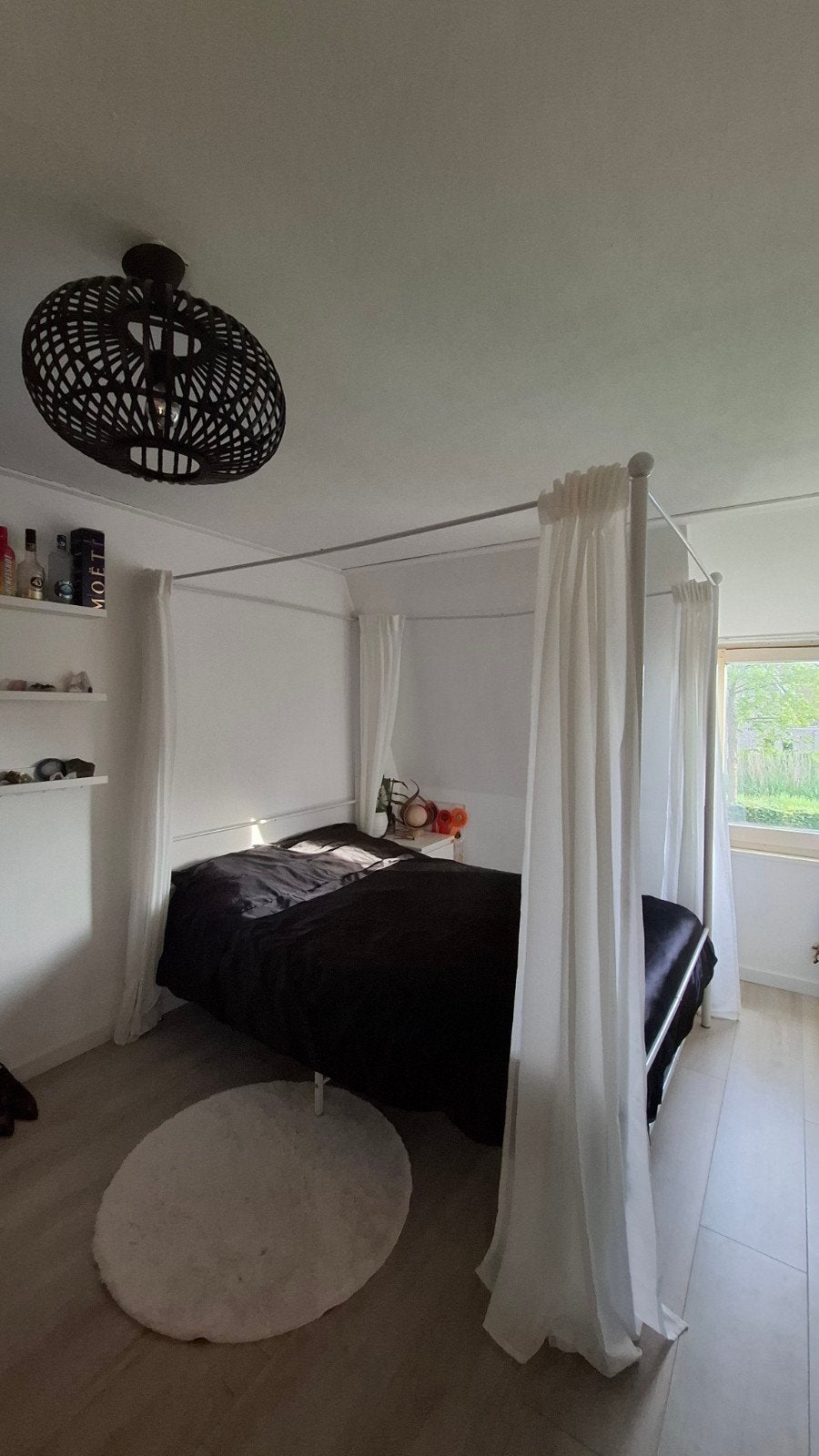 Mooi wit hemelbed 140*200 incl gordijnen, Ophalen, Wit, Tweepersoons, 140 cm