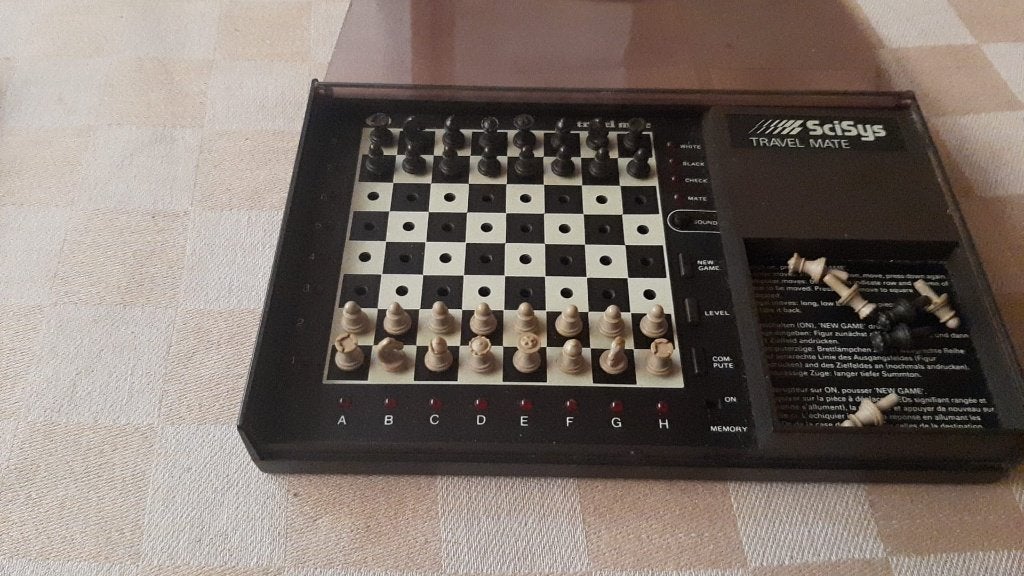 bordspel schaakbord Scysis travelmate 11 cm, Een of twee spelers, Ophalen of Verzenden, Nieuw