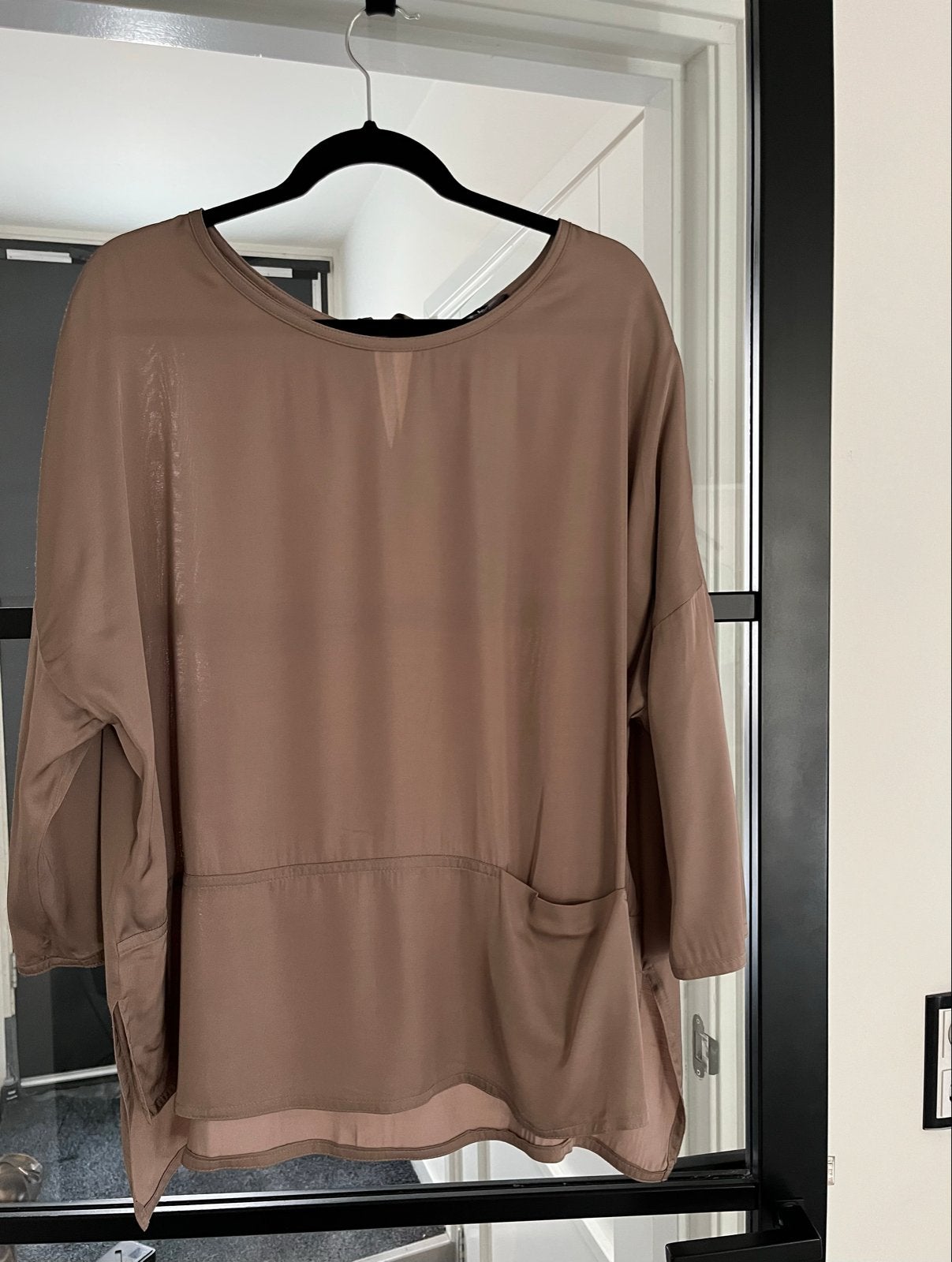 Nieuwe Riani blouse - maat 46/48 (XL) - met kaartjes, Ophalen of Verzenden, Nieuw, Maat 46/48 (XL) of groter, Bruin