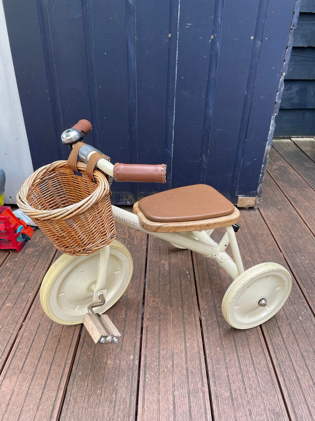 Banwood driewieler met duwstang,, Ophalen, Zo goed als nieuw, Loopfiets