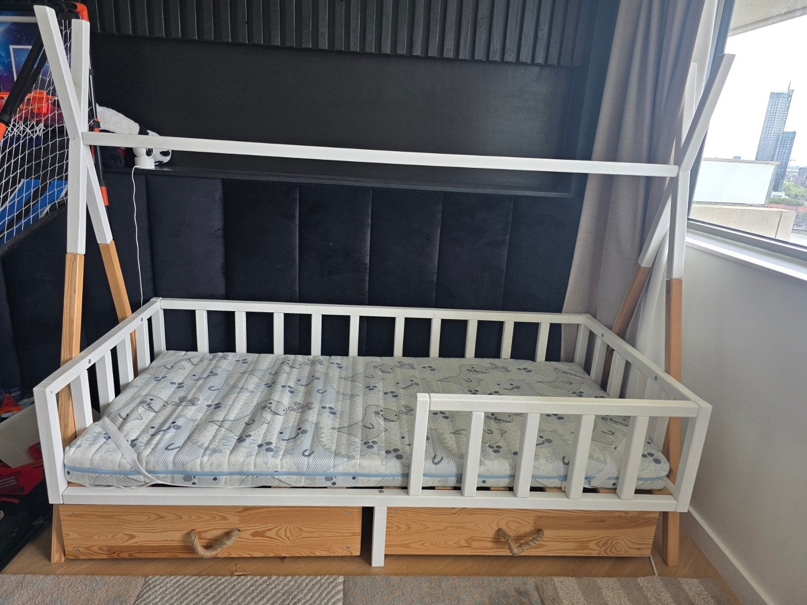 Tipi Bed/Huisjesbed met Lades en Matras - Zo goed als nieuw, Ophalen, 70 tot 85 cm, Zo goed als nieuw, Matras