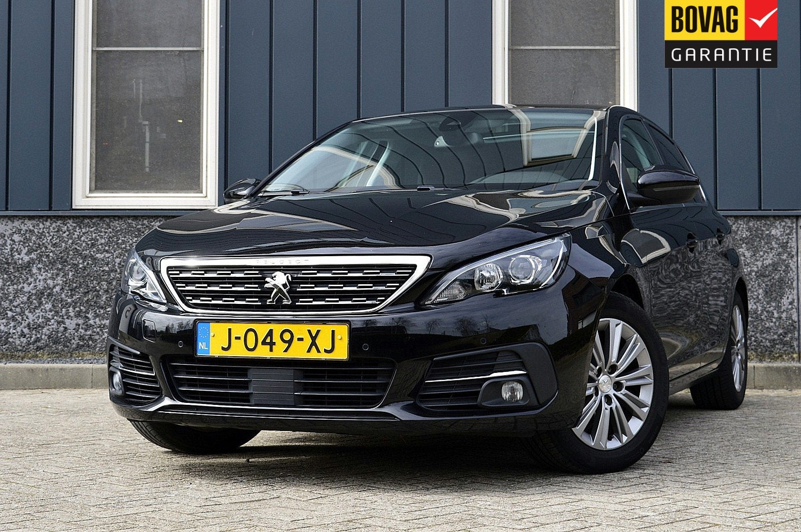 Peugeot 308 1.2 PureTech Allure Rijklaarprijs-Garantie Panor, Voorwielaandrijving, 12 maanden, Stof, Gebruikt