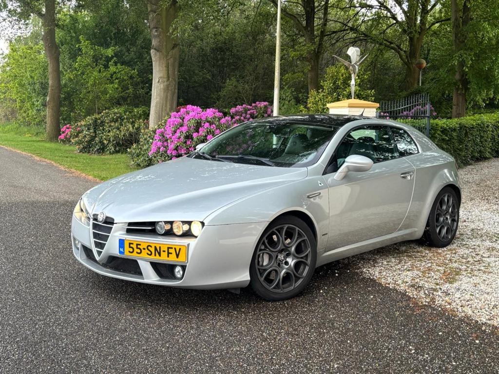 Alfa Romeo Brera 3.2 JTS V6 2006 Grijs, Zwart, 4 stoelen, Handgeschakeld, Vierwielaandrijving