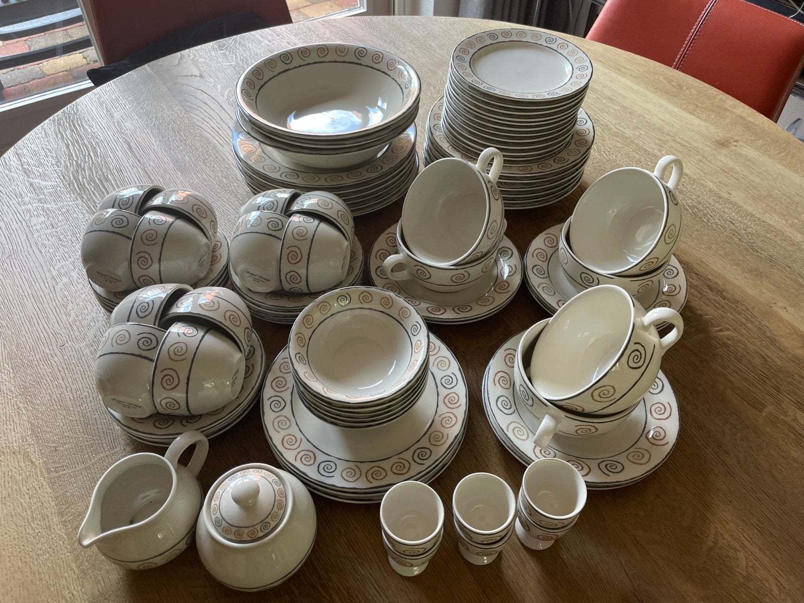 Uitgebreid Royal Orchid Servies - Spiraal Design, Huis en Inrichting, Ophalen, Overige merken, Keramiek, Zo goed als nieuw