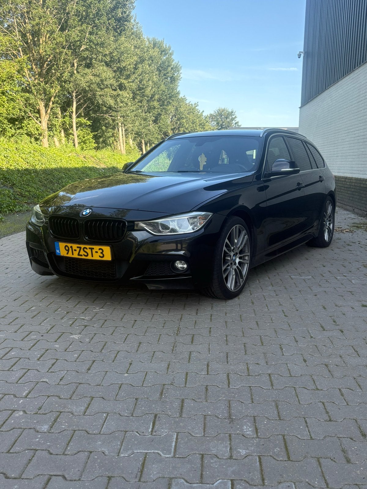 BMW 3-Serie 2.0 320I Touring AUT 2013 Zwart, Auto's, BMW, Achterwielaandrijving, 4 cilinders, Zwart, Origineel Nederlands