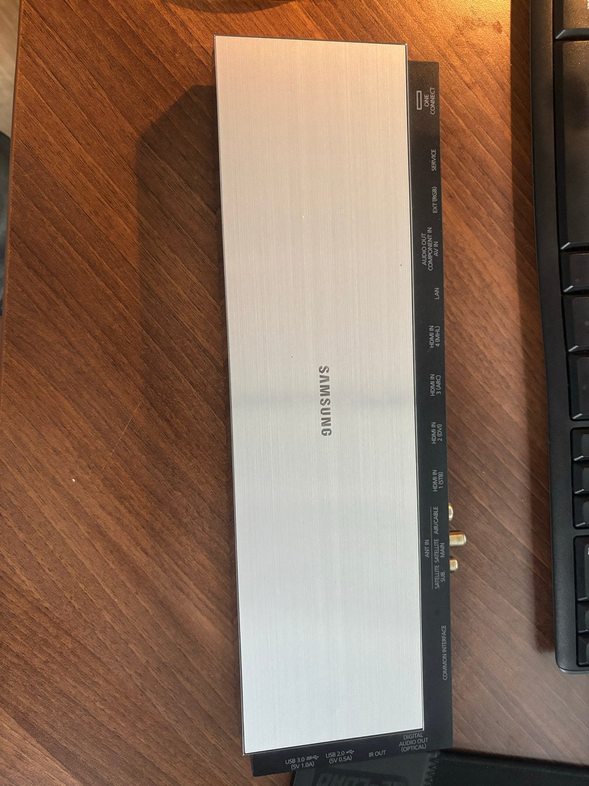 Gezocht: Samsung One Connect Box voor TV, Ophalen of Verzenden, Gebruikt