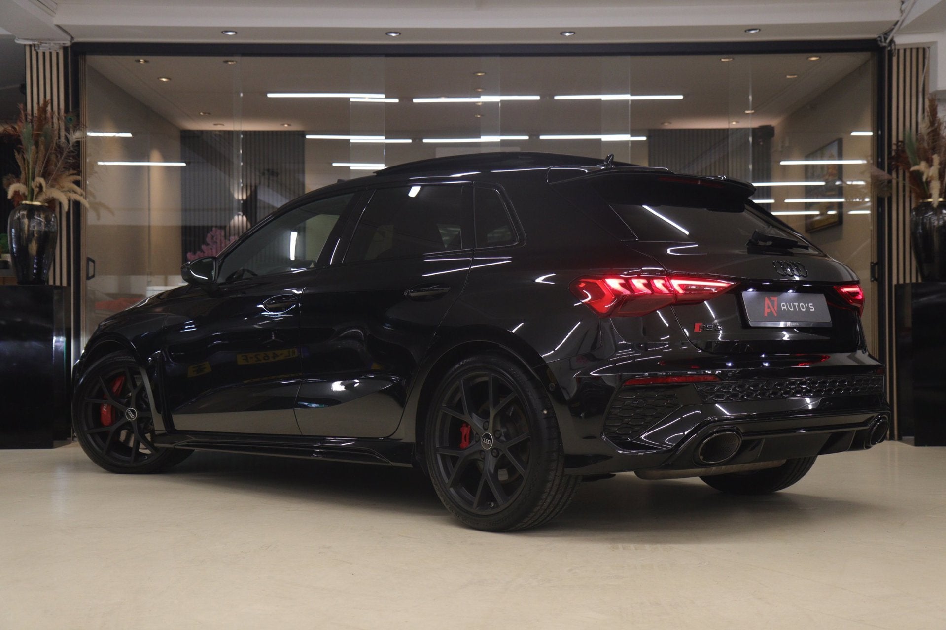 Audi RS3 Sportback 2.5 TFSI quattro PANO/400PK/PERFORMANCE/B, Auto's, Automaat, Gebruikt, RS3, Alcantara