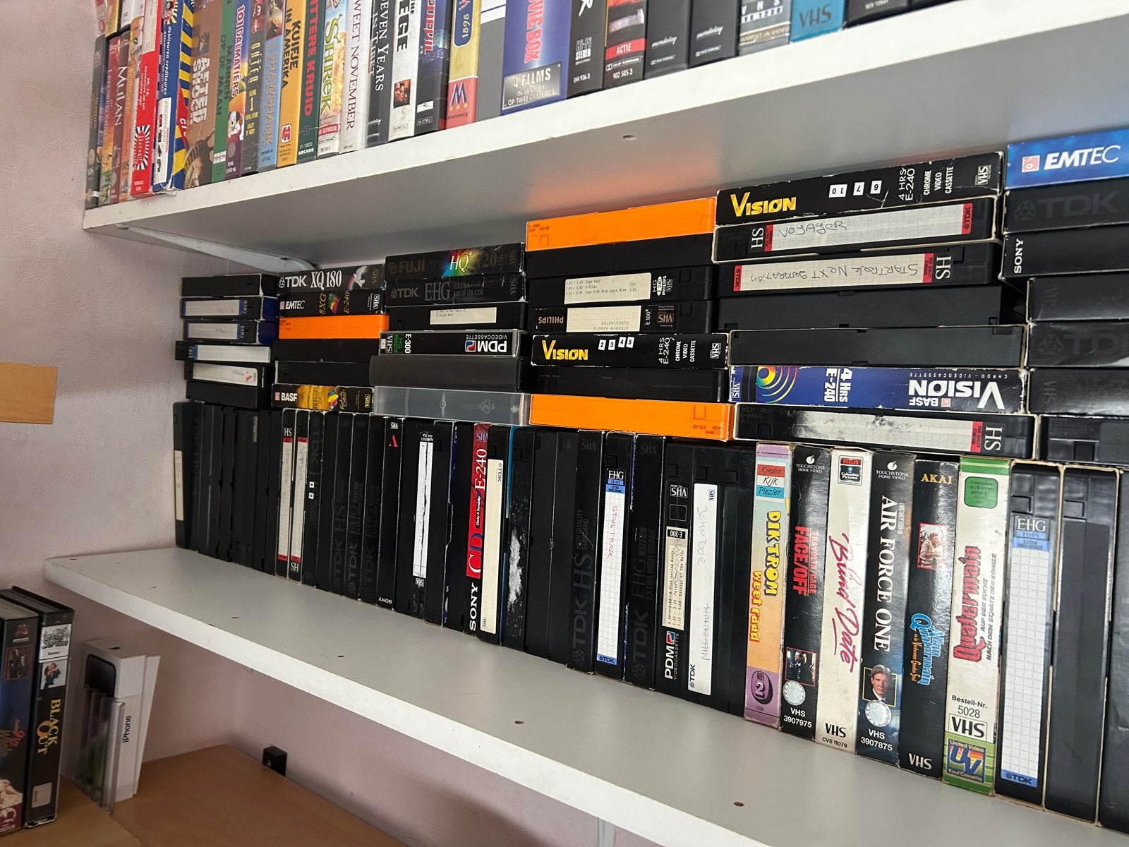 Grote collectie VHS tapes met TV opnames (X-Files, Voyager), Ophalen, Gebruikt, Science Fiction en Fantasy, VHS