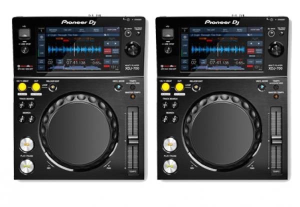 Set van 2 stuks Pioneer DJ XDJ 700 XDJ700 media players, Ophalen of Verzenden, Zo goed als nieuw, Draaitafel, Overige merken