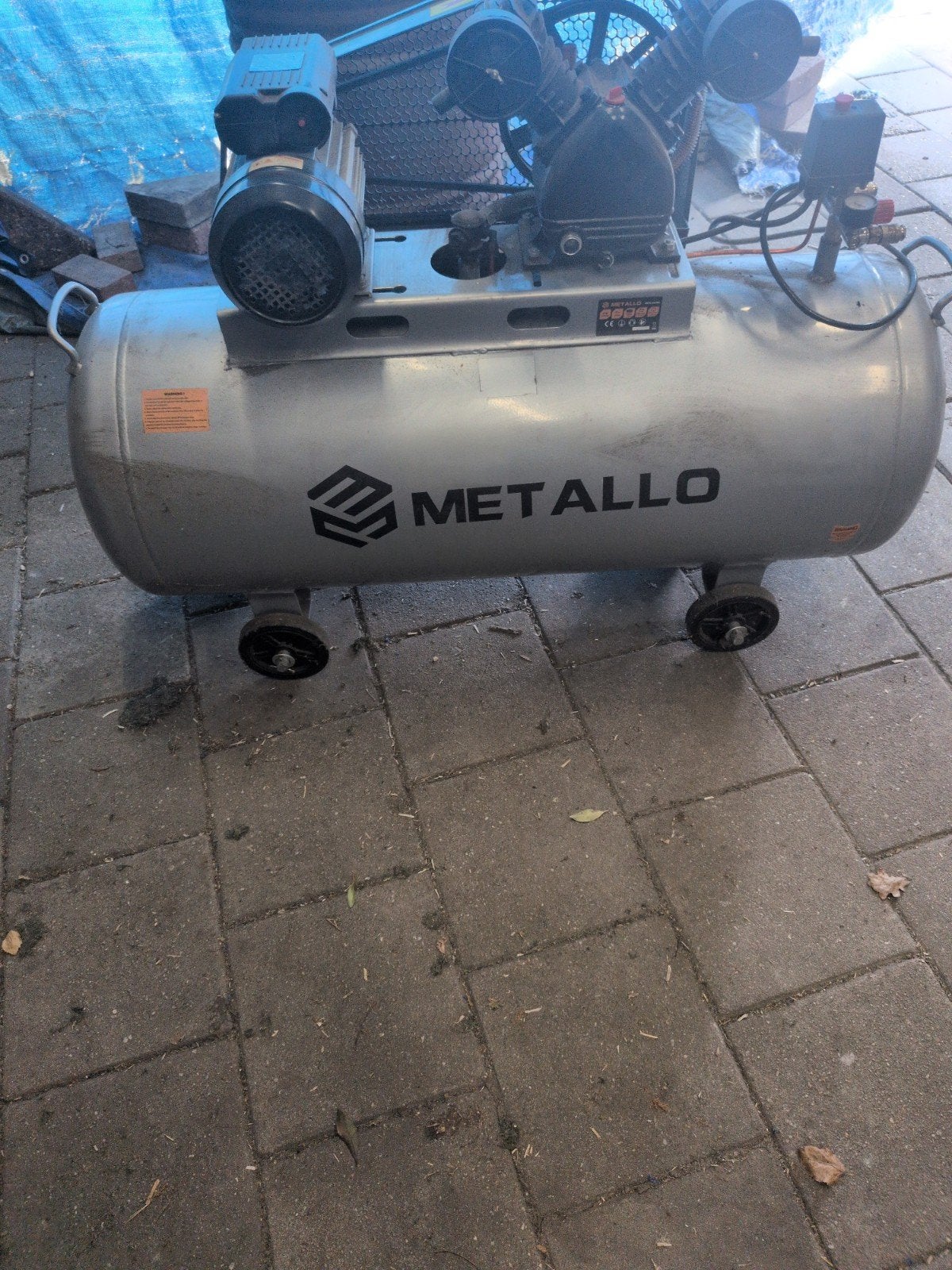 Compressor, Doe-het-zelf en Verbouw, Compressors, 100 liter of meer, Ophalen, Zo goed als nieuw