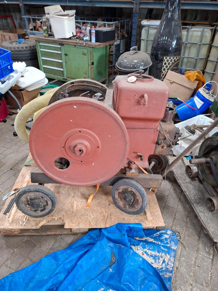 Deutz, Antiek en Kunst, Antiek | Gereedschap en Instrumenten, Ophalen of Verzenden