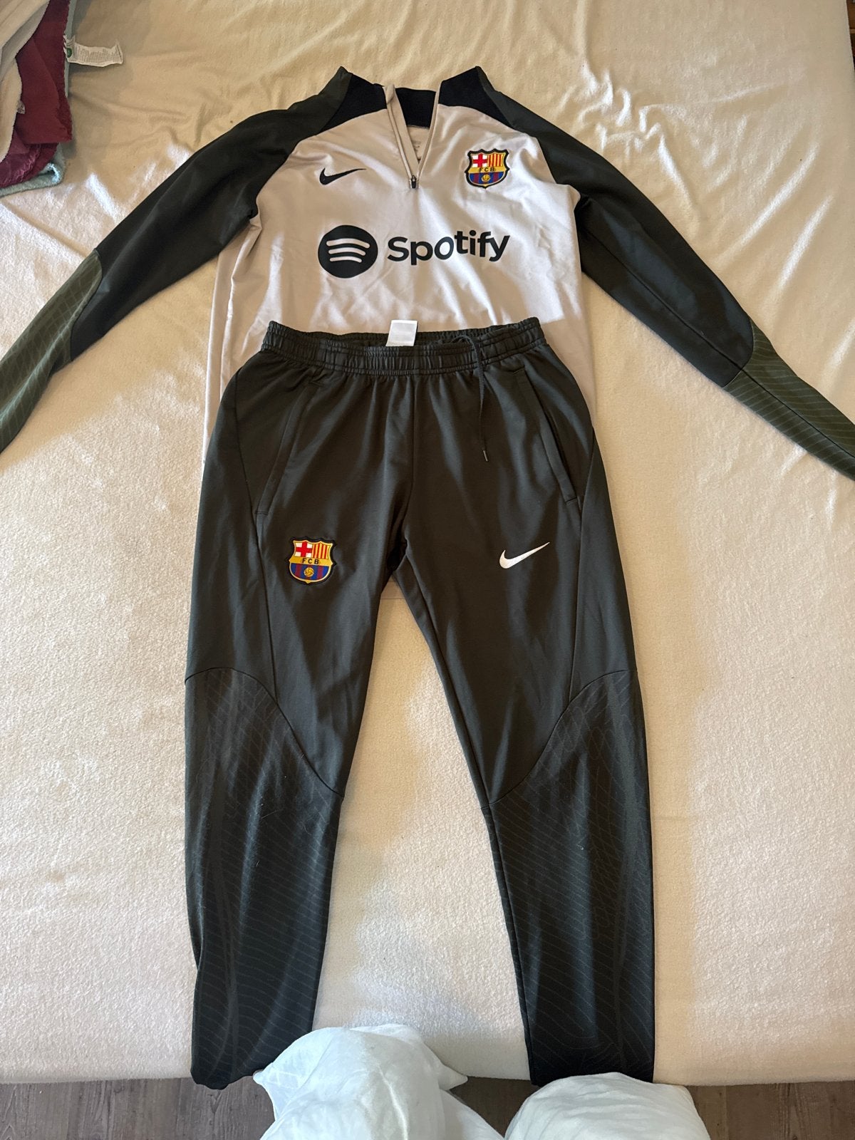 FC Barcelona x Spotify Nike Trainingspak Maat S, Ophalen of Verzenden, Zo goed als nieuw, Voetbal, Groen