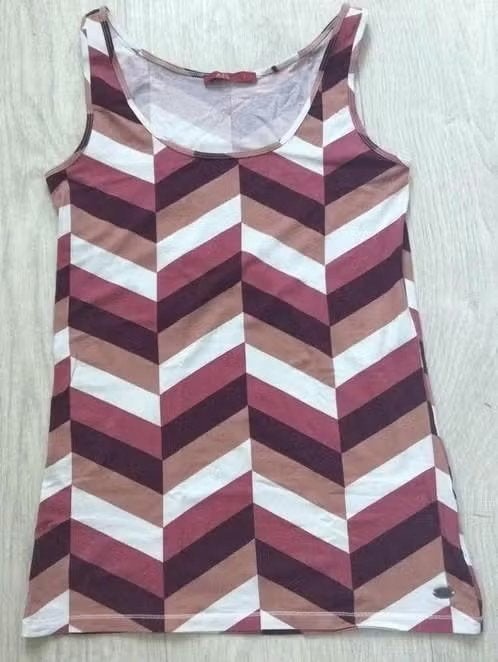 Topje maat L van EDC / esprit, Maat 42/44 (L), Ophalen of Verzenden, Zonder mouw, Rood