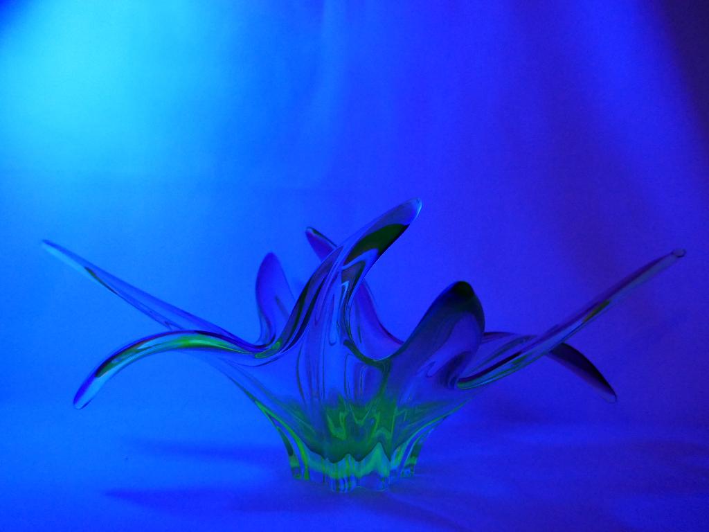 Murano - schaal / object met uranium glas, Ophalen of Verzenden