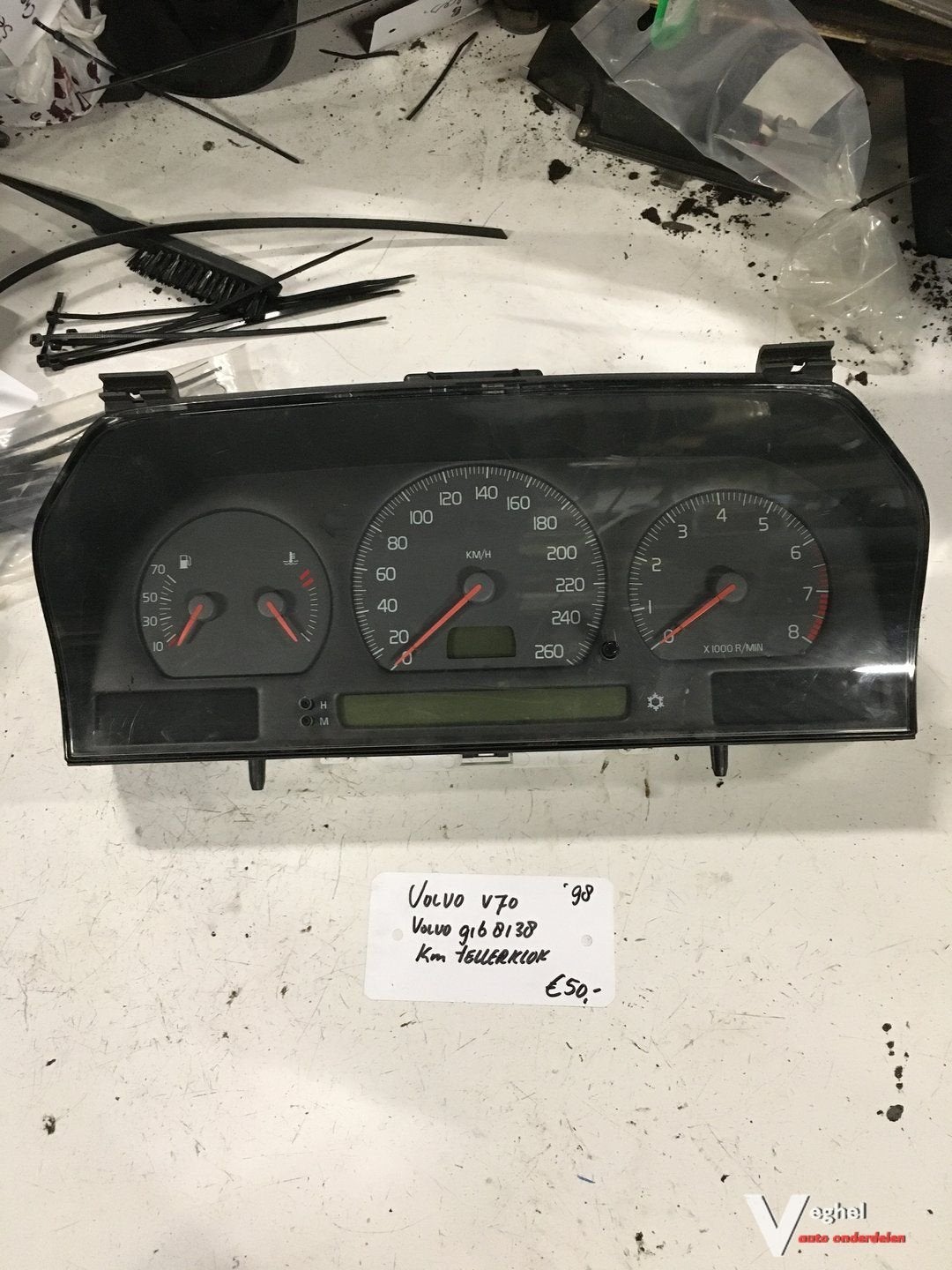 Volvo V70 1998 Volvonr:  916 81 38      Km Tellerklok