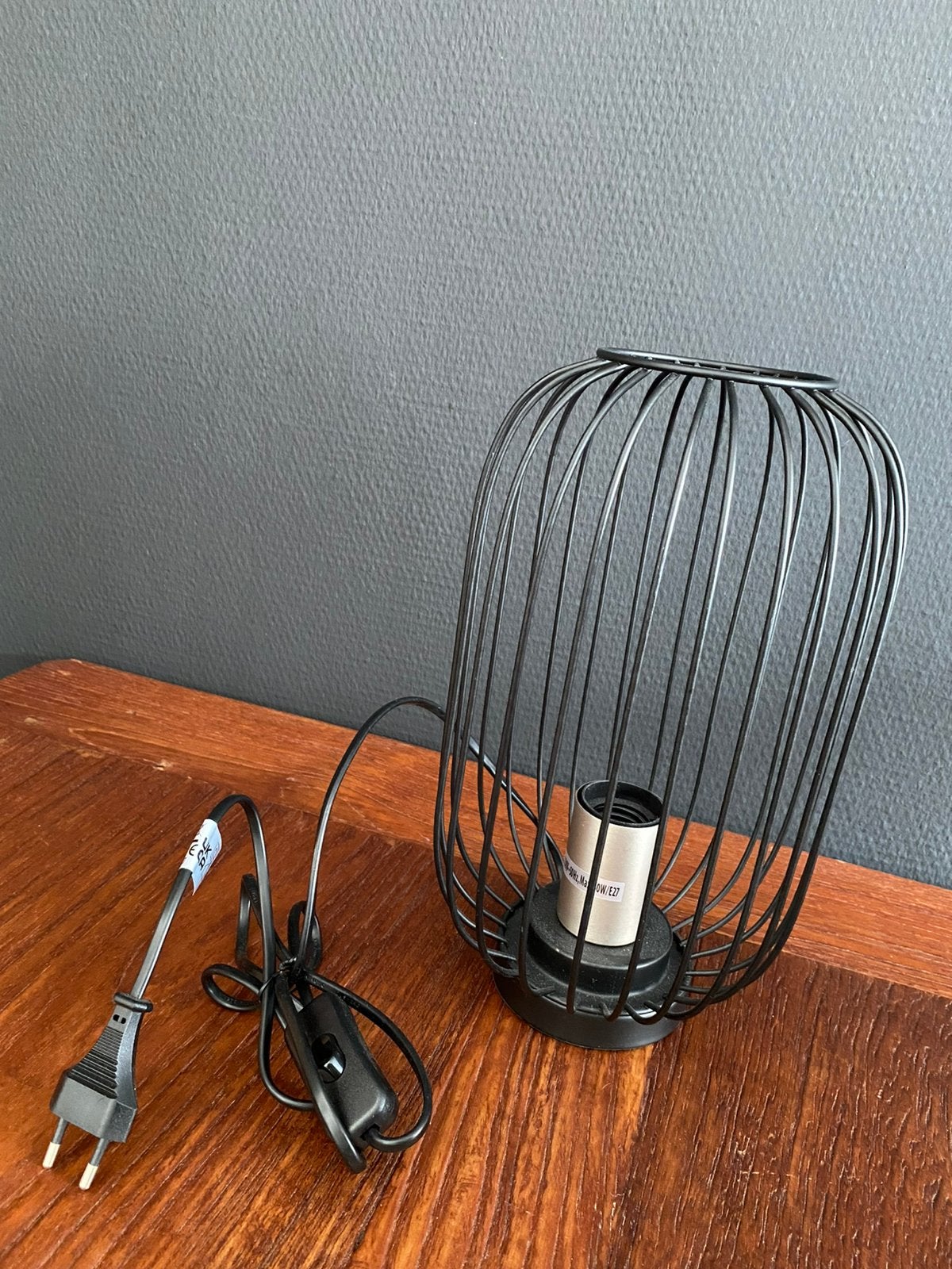 Zwarte Metalen Tafellamp / Nachtlamp – Industrieel Design, Ophalen of Verzenden, Zo goed als nieuw, Nachtlamp, Design
