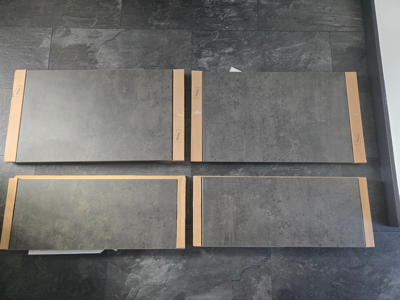 besta hang  wandkast 2x met extra's ., Huizen en Kamers