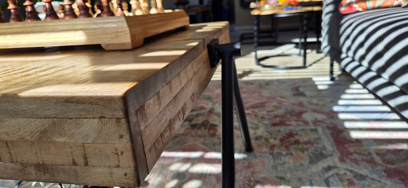 Mangohouten salontafel en bijzettafels met metalen onderstel, Gebruikt, 50 tot 100 cm, Rond, 50 tot 100 cm