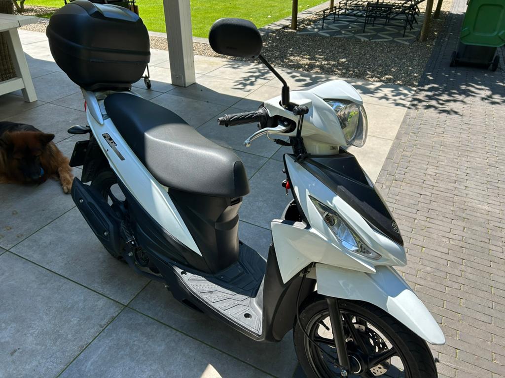Handzame kleine motor scooter Suzuki Address 110, Particulier, Scooter