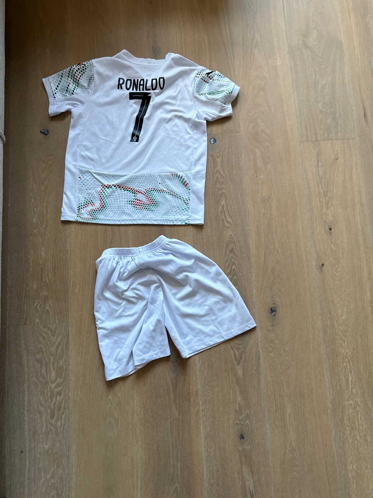 Ronaldo Portugal Thuisshirt en Broekje Maat 164, Ophalen, Zo goed als nieuw, Maat 164