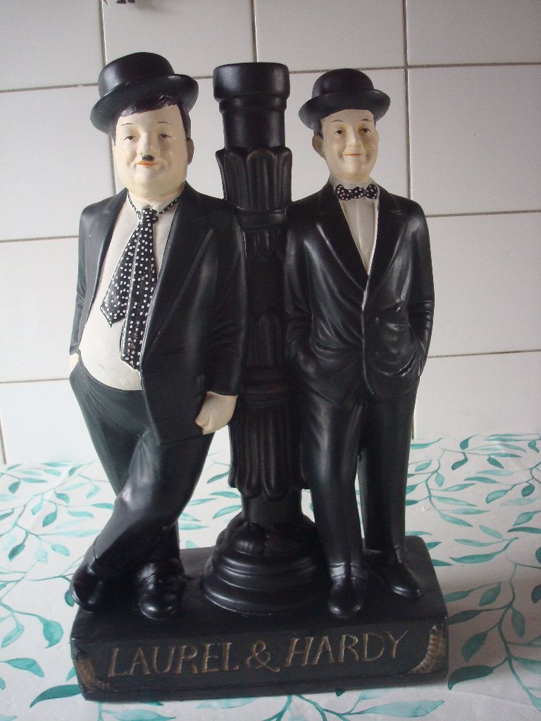 Prachtig beeld van DE DIKKE EN DE DUNNE ., Verzamelen, Ophalen of Verzenden, Zo goed als nieuw, Mens