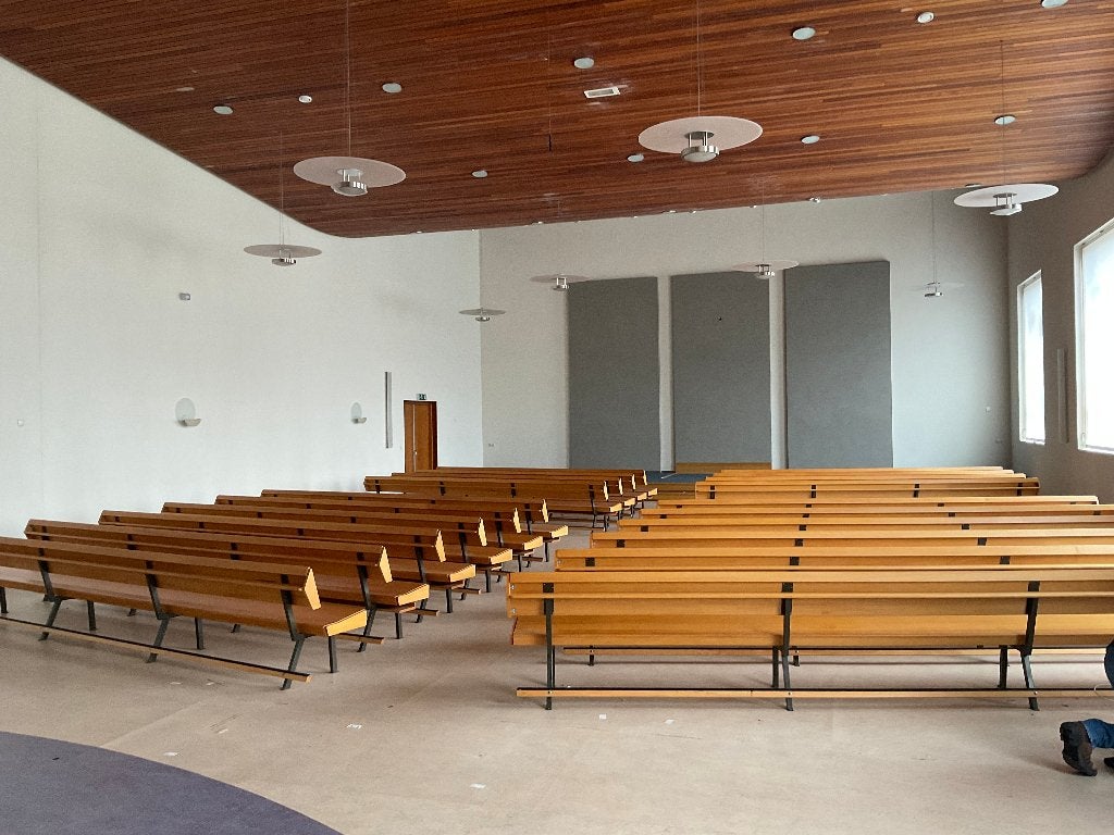 Kerkbanken banken meubilair designbank ( 089 ), Huis en Inrichting, Ophalen, Gebruikt, 75 tot 100 cm, Rechte bank