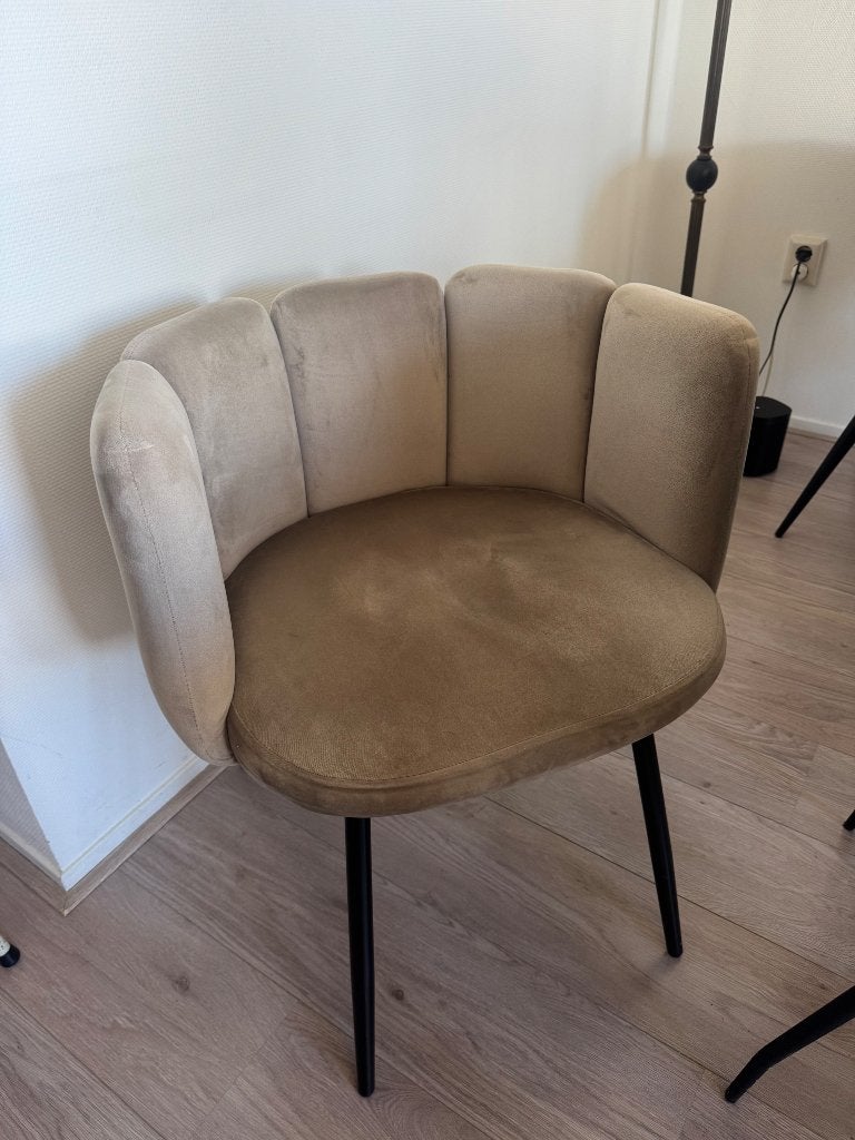 Stoel velvet zandkleur/ beige, Ophalen of Verzenden, Zo goed als nieuw, Overige kleuren, Eén