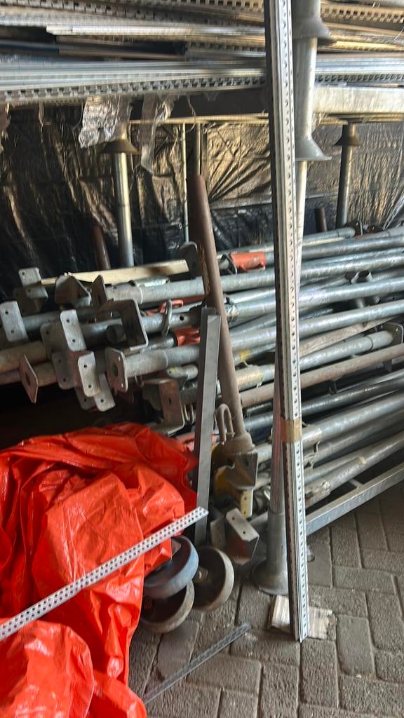 Stutten, Doe-het-zelf en Verbouw, Ophalen, Zo goed als nieuw, Overige typen, Minder dan 2 meter
